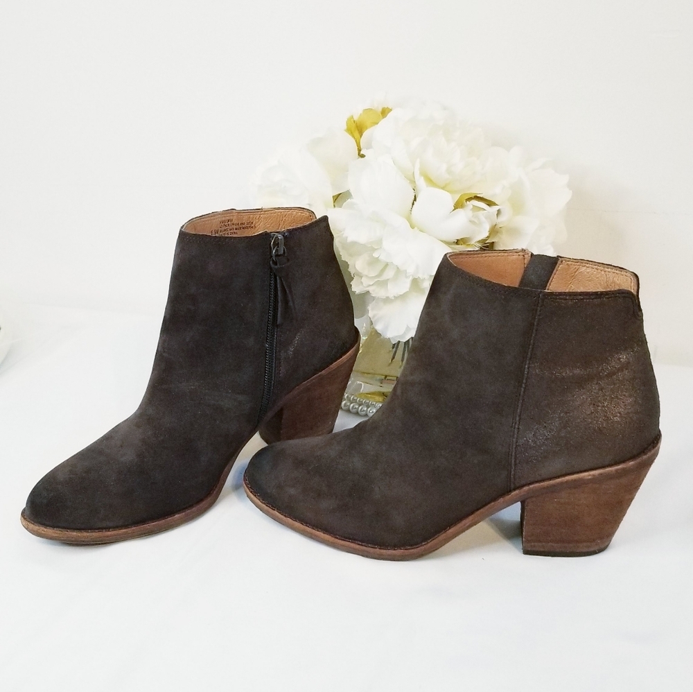 Sofft Dark Brown Leather Side Zip Ankle Booties
